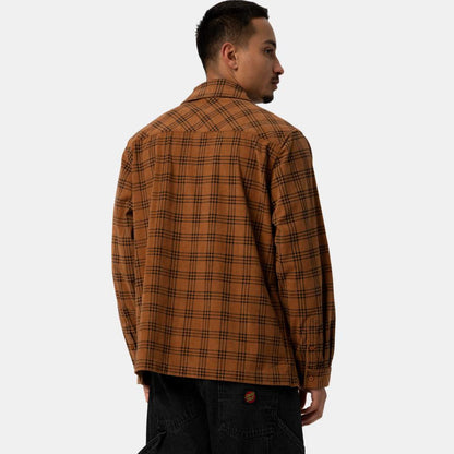 M ADULT Santa Cruz Shirt Roamer Shirt